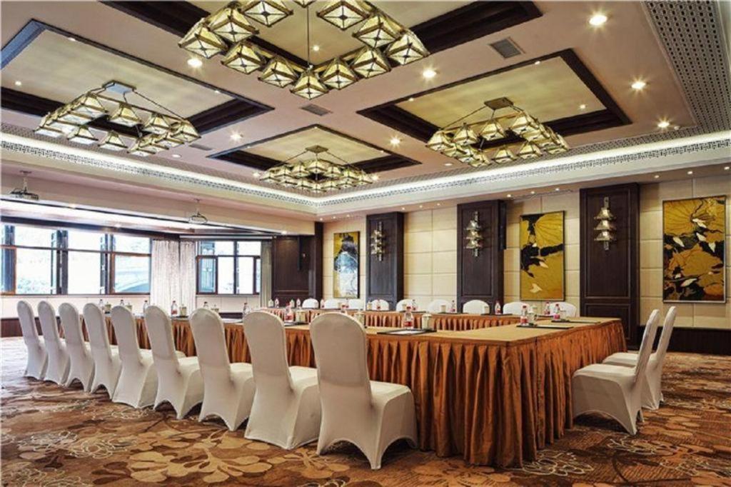 Dockside Boutique Hotel Wuzhen Экстерьер фото