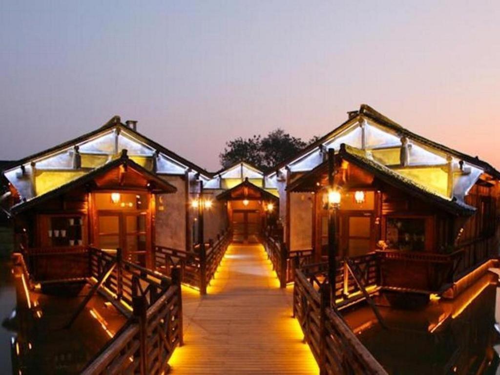 Dockside Boutique Hotel Wuzhen Экстерьер фото